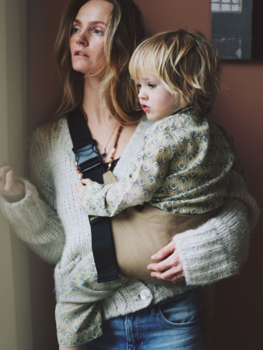 Wildride Toddler Swing Carrier - Beige – Babyluv