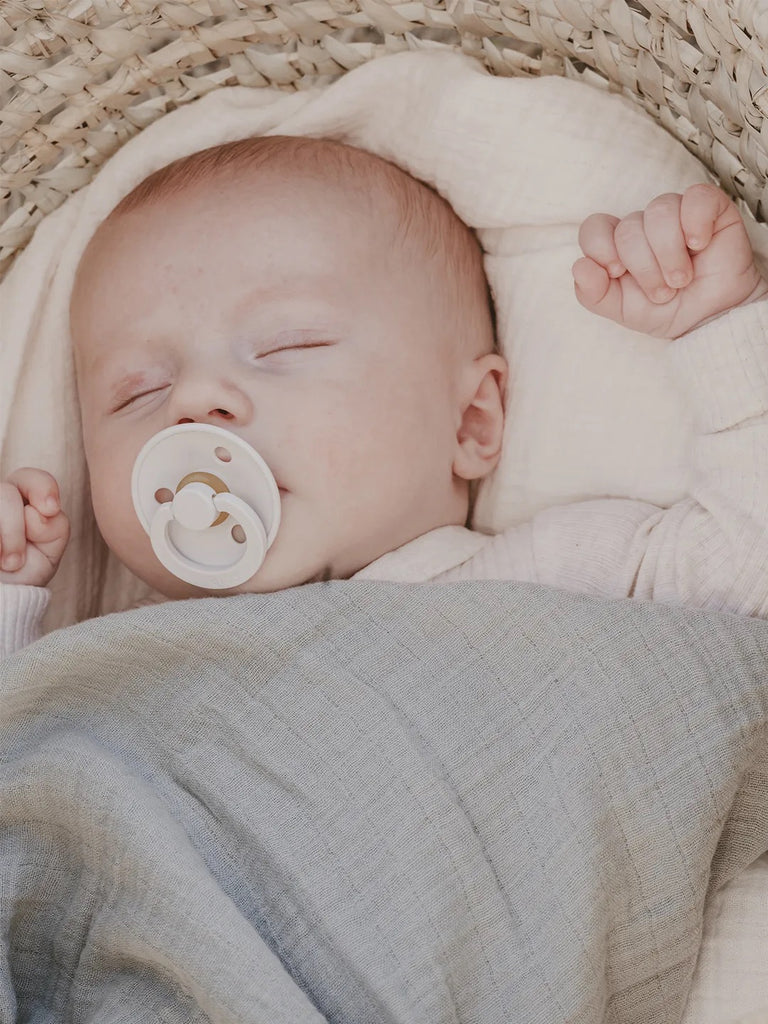 BIBS Cuddle Swaddle baby blanket, BIBS musliinist beebitekk